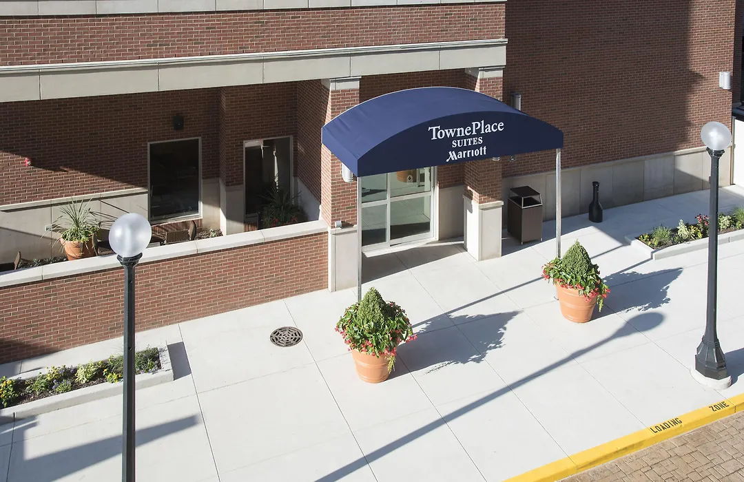 Towneplace Suites By Marriott Champaign-1