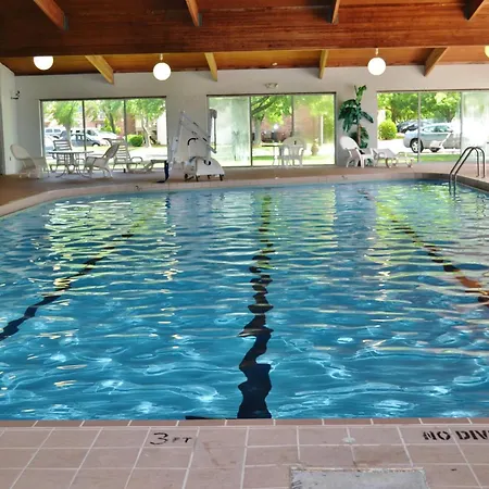 Red Lion Inn & Suites Urbana-2