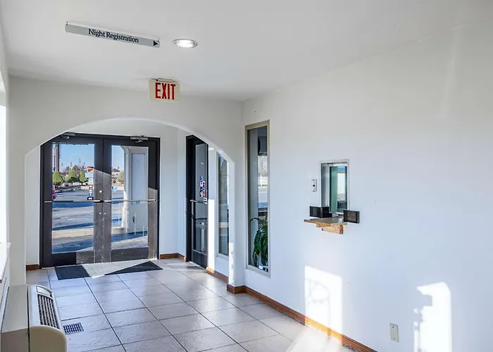 Resort: Motel 6-Urbana, Il